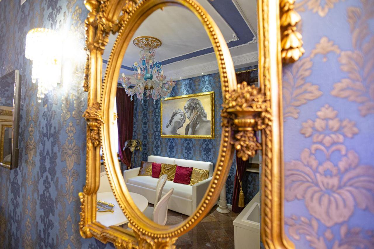 The Mansion Of Countess Rizzardi On Garda Lake Lazise Exteriör bild