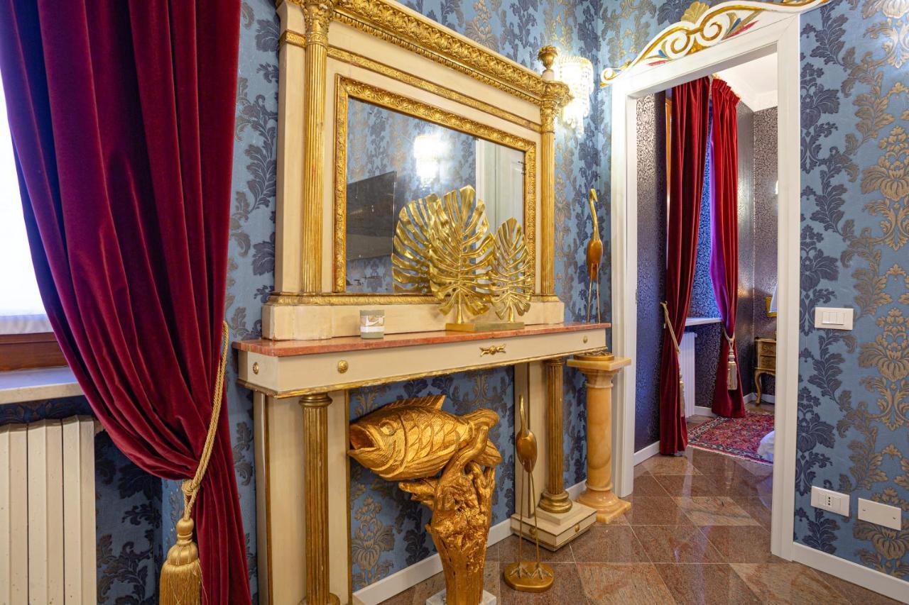 The Mansion Of Countess Rizzardi On Garda Lake Lazise Exteriör bild