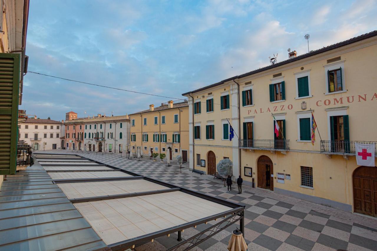 The Mansion Of Countess Rizzardi On Garda Lake Lazise Exteriör bild
